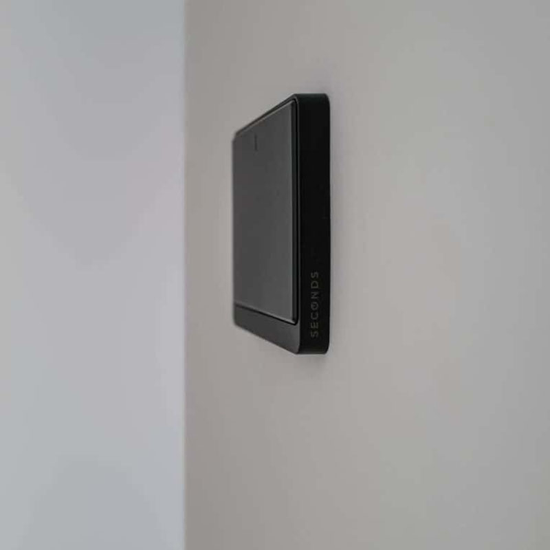 Smart heater switch black  by seconds 